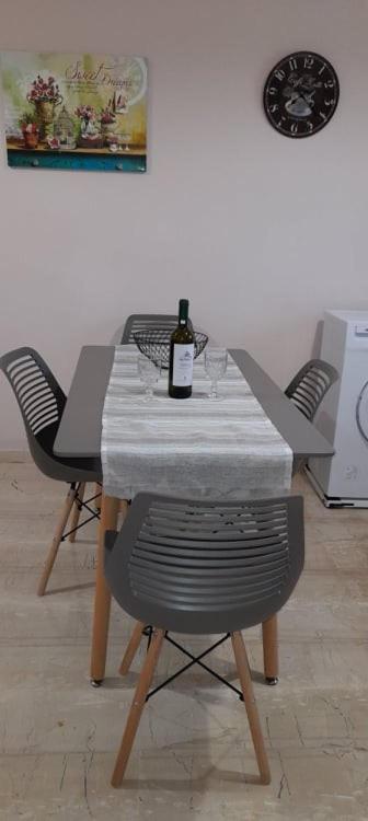 פורוס Maria'S Apartment מראה חיצוני תמונה